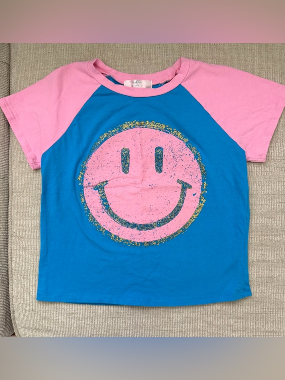 Girl’s Blue & Pink Smiley Raglan Tee Size L